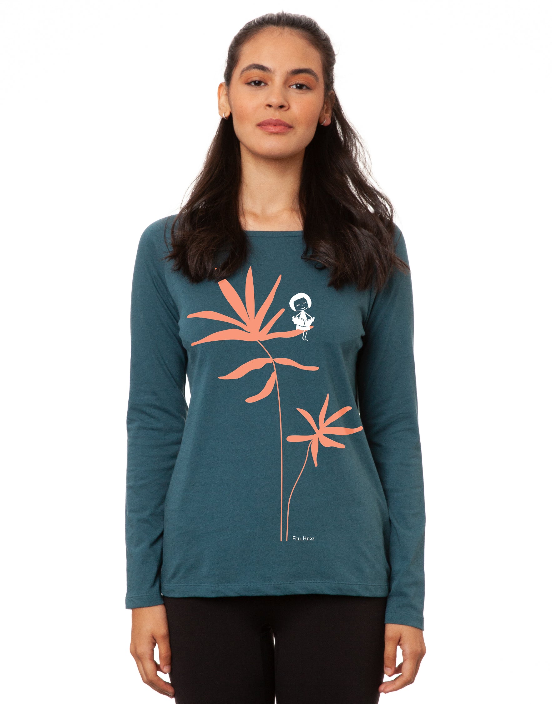 Model trägt den FellHerz Raglan Longsleeve Lesepalme in Atlantic Teal (Petrol) – weicher Rundhalsschnitt aus Biobaumwolle, fair und vegan produziert
