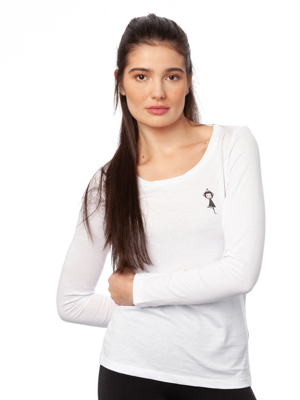 Weißes Damen-Langarmshirt ‘Yogamädchen’ aus 100 % GOTS-zertifizierter Bio-Baumwolle, mit weitem Rundhals-Ausschnitt, leicht tailliertem Schnitt, screenbedrucktem FellHerz-Motiv eines Mädchens in Yogapose auf der Brust – nachhaltig, fair produziert und ideal für Yoga sowie Alltag