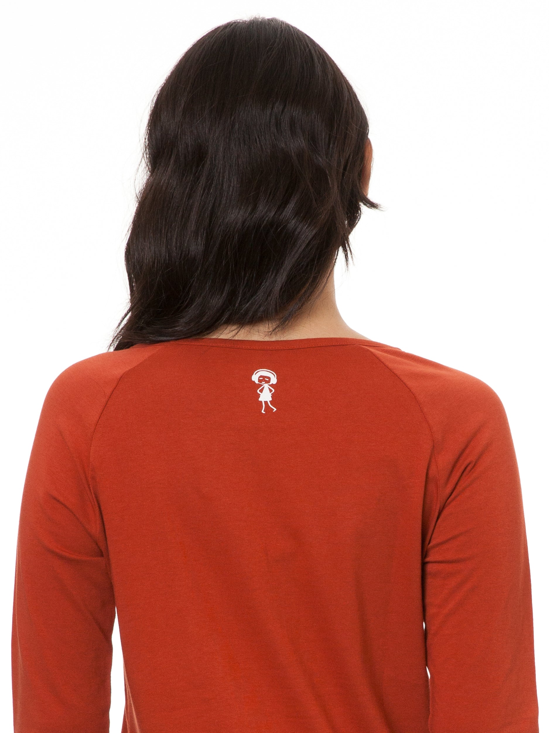 Rückseiten-Print FellHerz Raglan Longsleeve Schaukelmädchen Picante – kleines Mädchen-Print im Nackenbereich