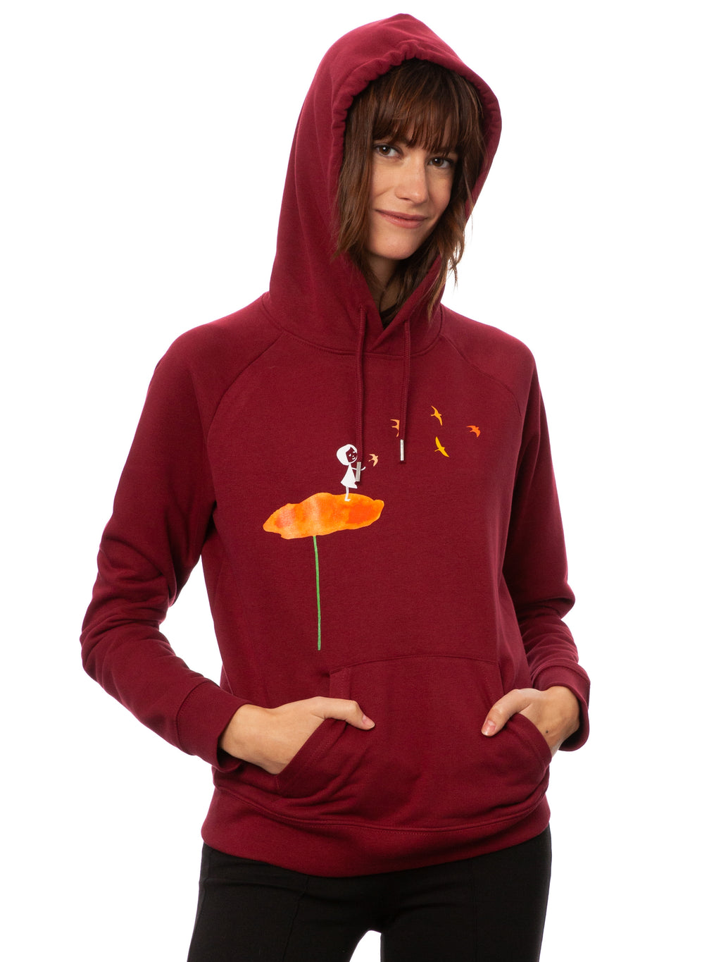 Dunkelroter damen kapuzen-pullover mit Bio-Baumwolle, nachhaltig, fair und vegan produziert. Raglan-Schnitt mit Grafik-Print auf der Vorderseite über der känguru-tasche: Ein Mädchen steht auf einer orangen Blume und es fliegen Vögel davon.